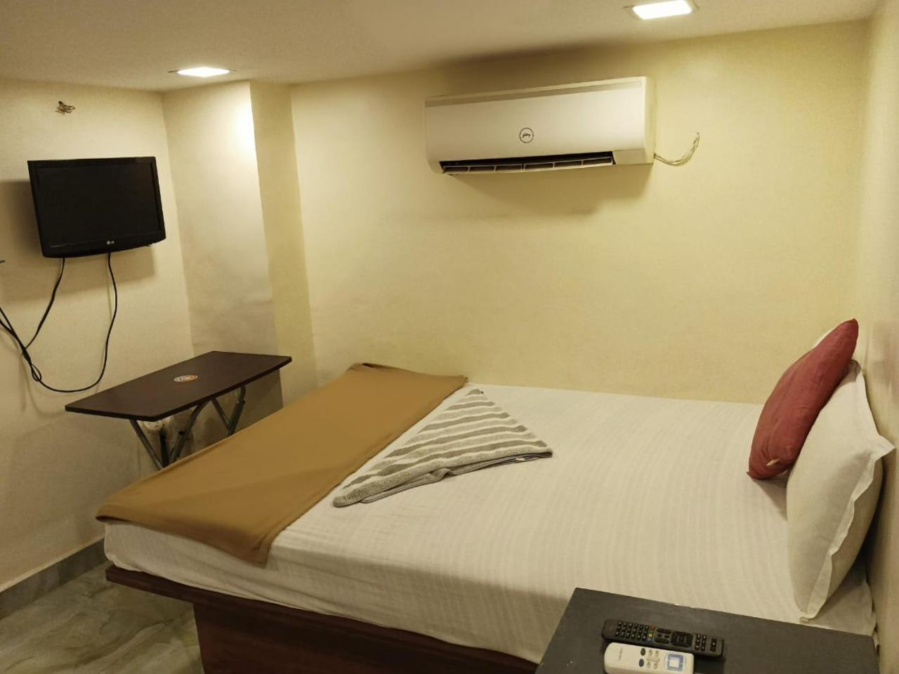 מומביי New Hotel Tara By Glitz Hotels מראה חיצוני תמונה